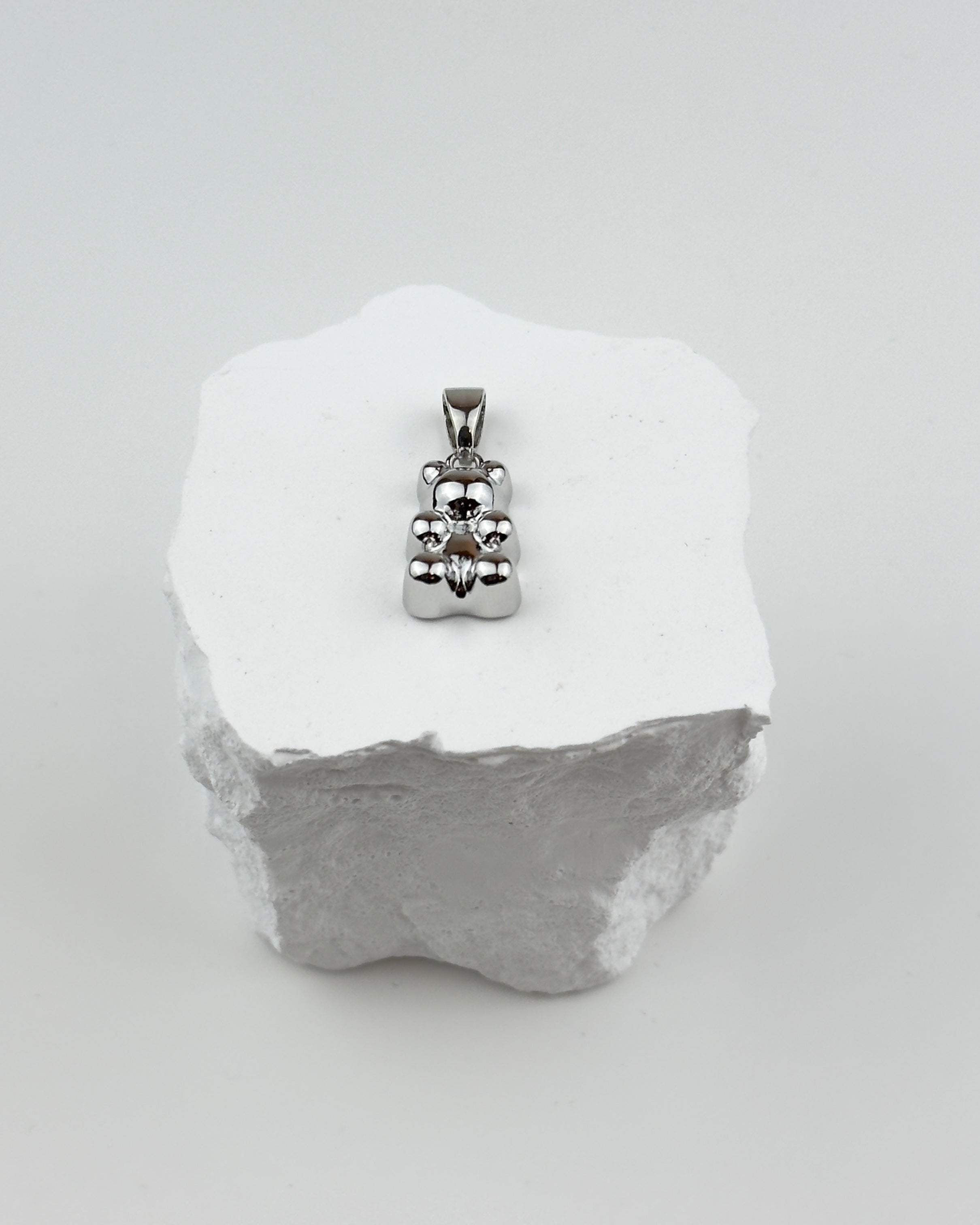 GUMMY BEAR PENDANT - SILVER