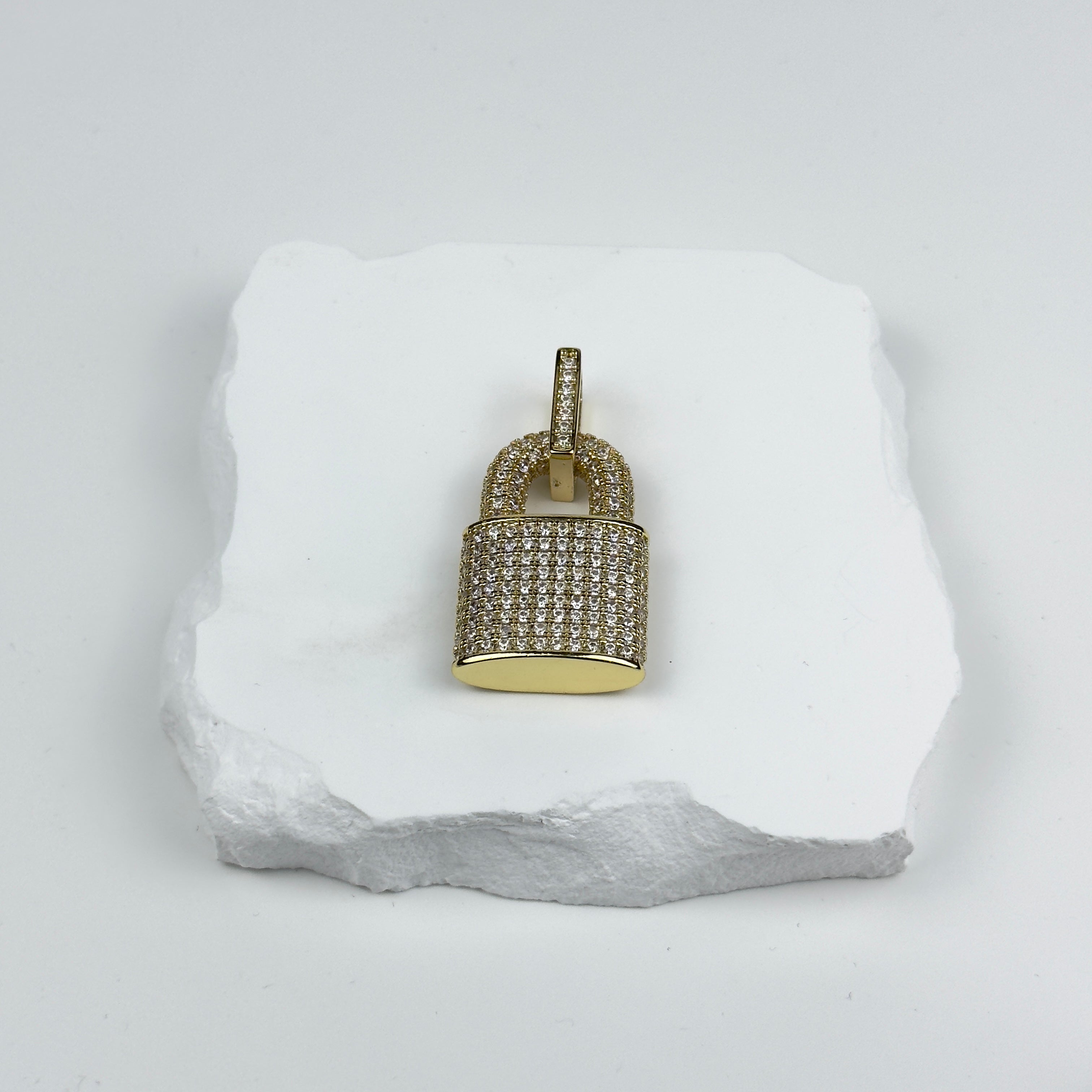 PENDANT LOCK - GOLD