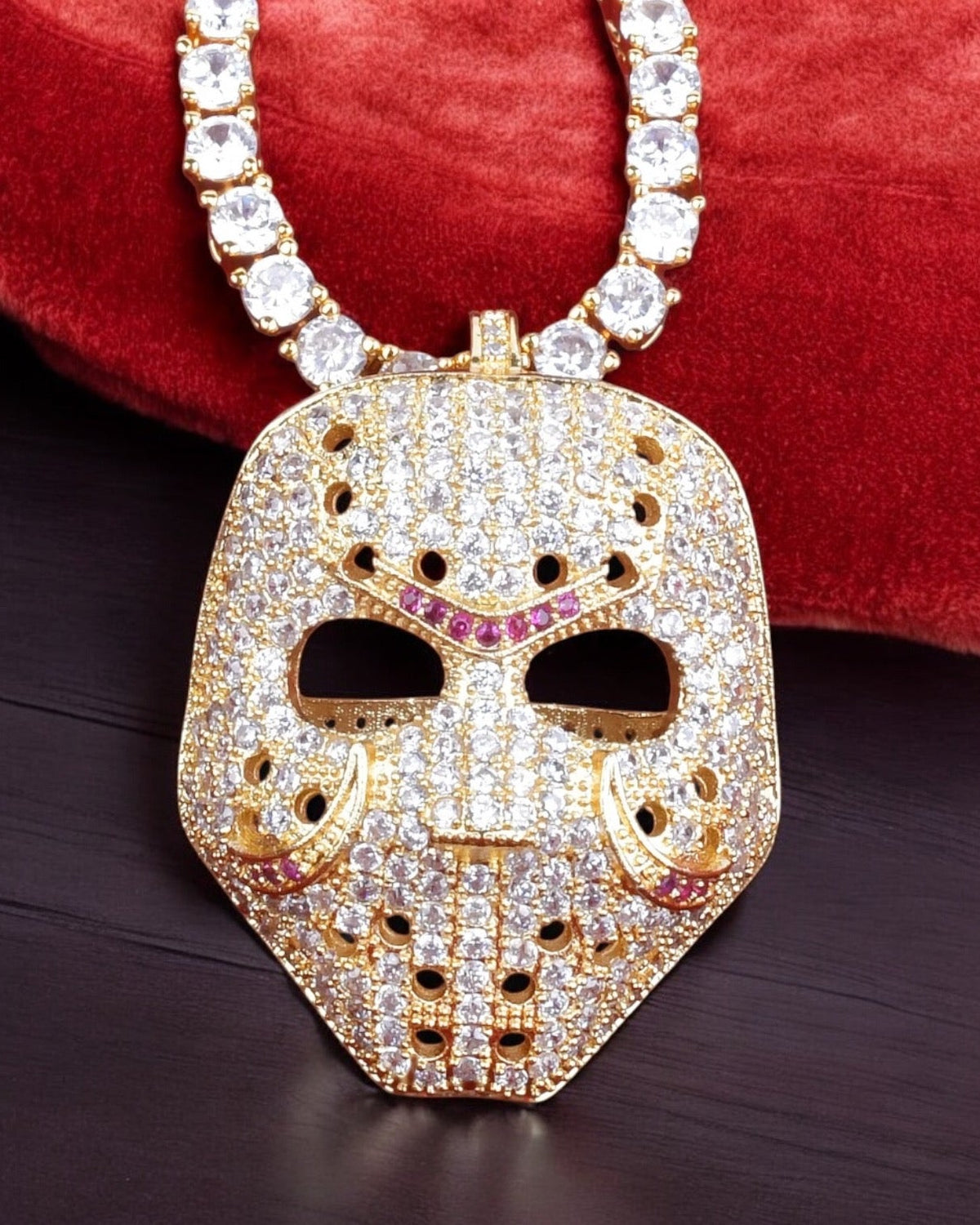 DIAMOND MASK PENDANT - GOLD