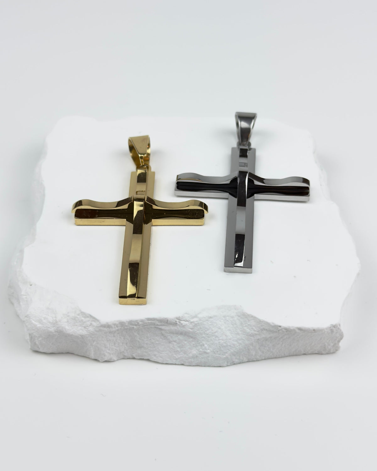 PENDANT CROSS - SILVER