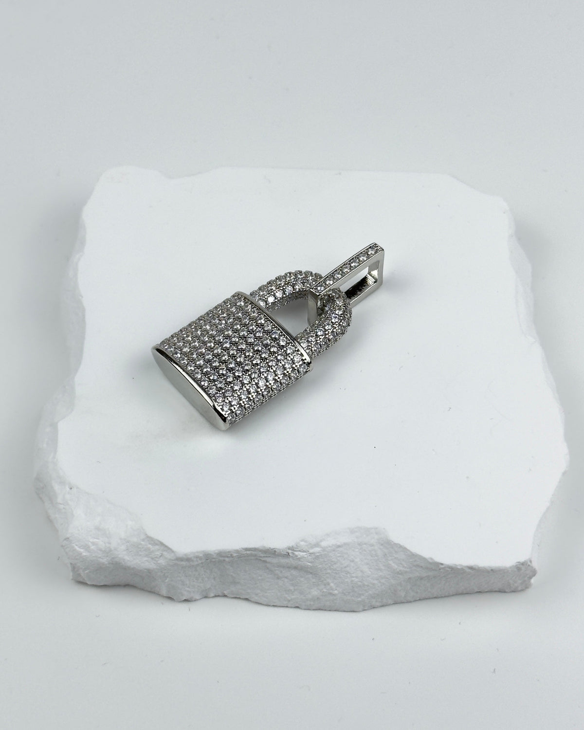PENDANT LOCK - SILVER