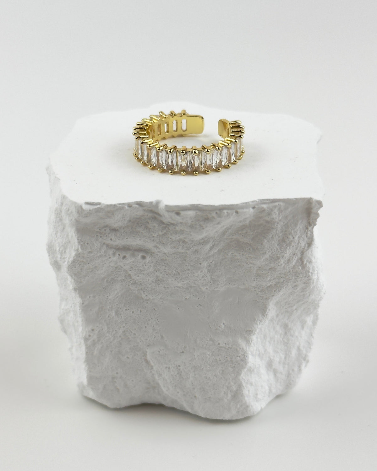 DIAMOND RING - GOLD