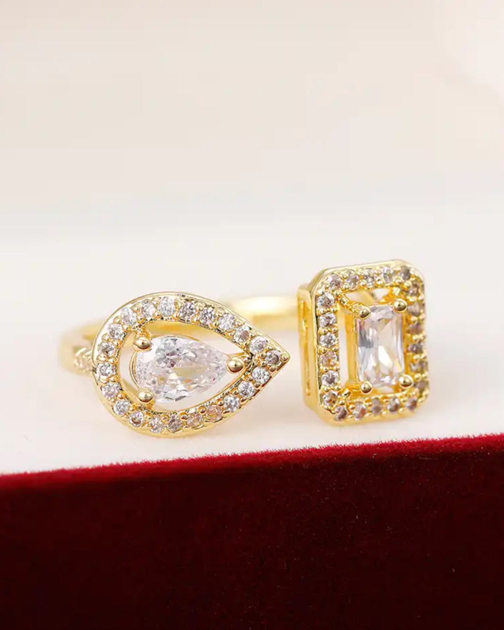 DIAMOND RING - GOLD