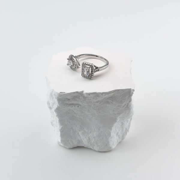 DIAMOND RING - SILVER