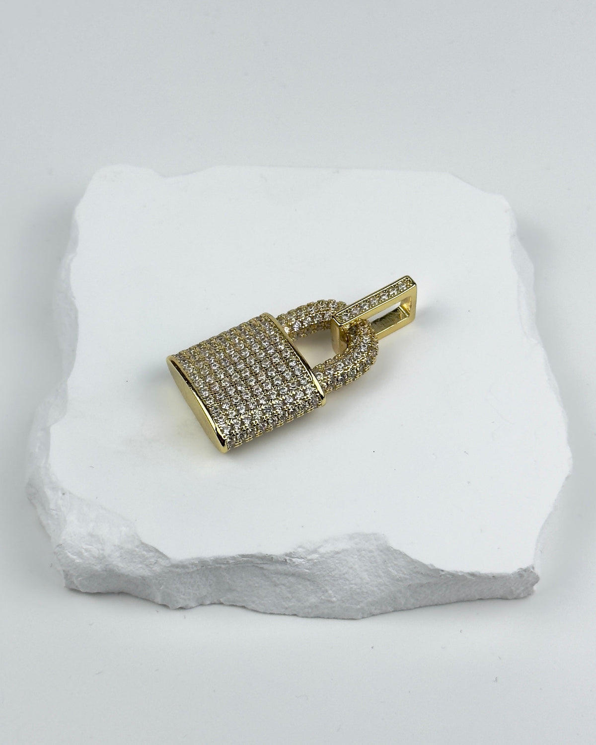 PENDANT LOCK - GOLD